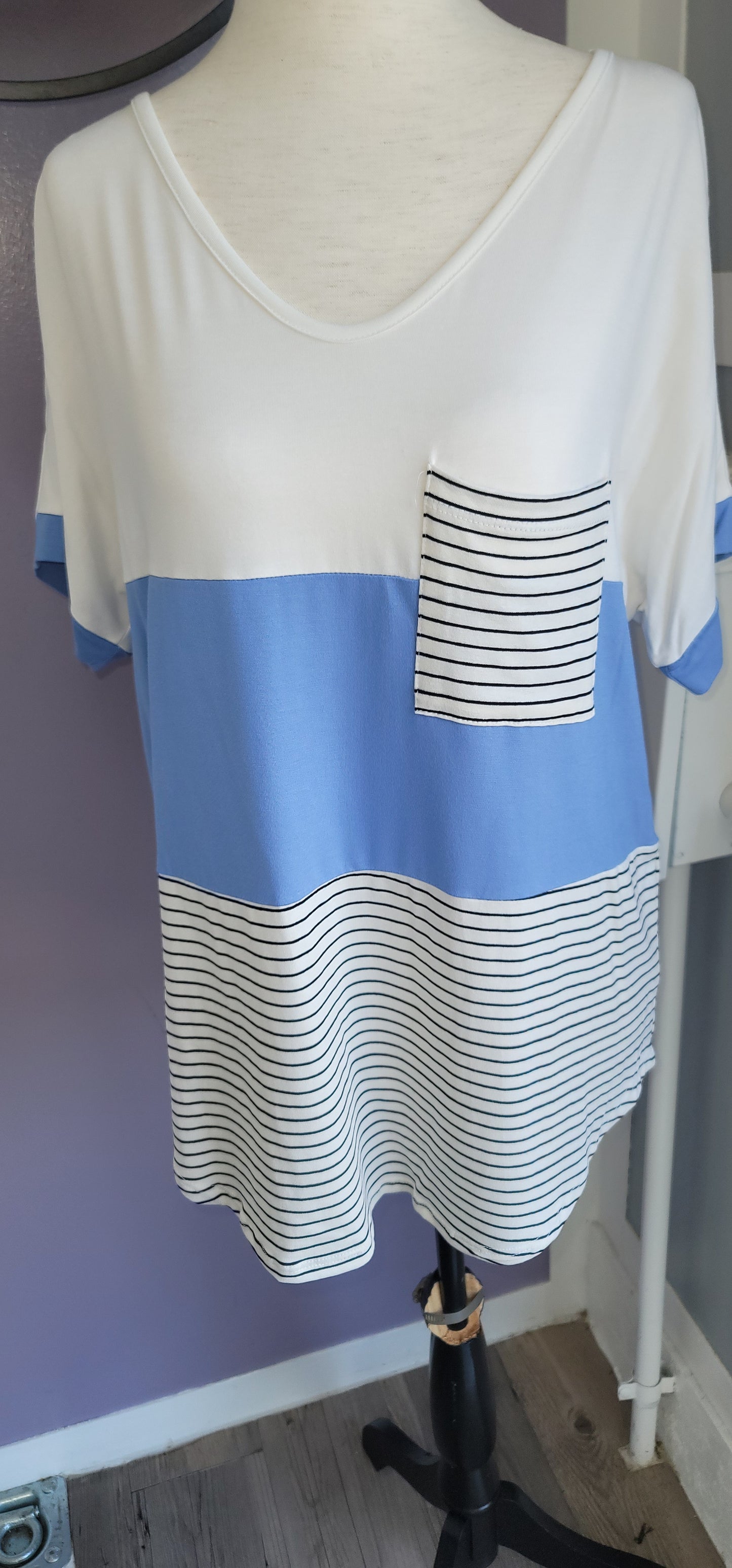 Indigo blue color block