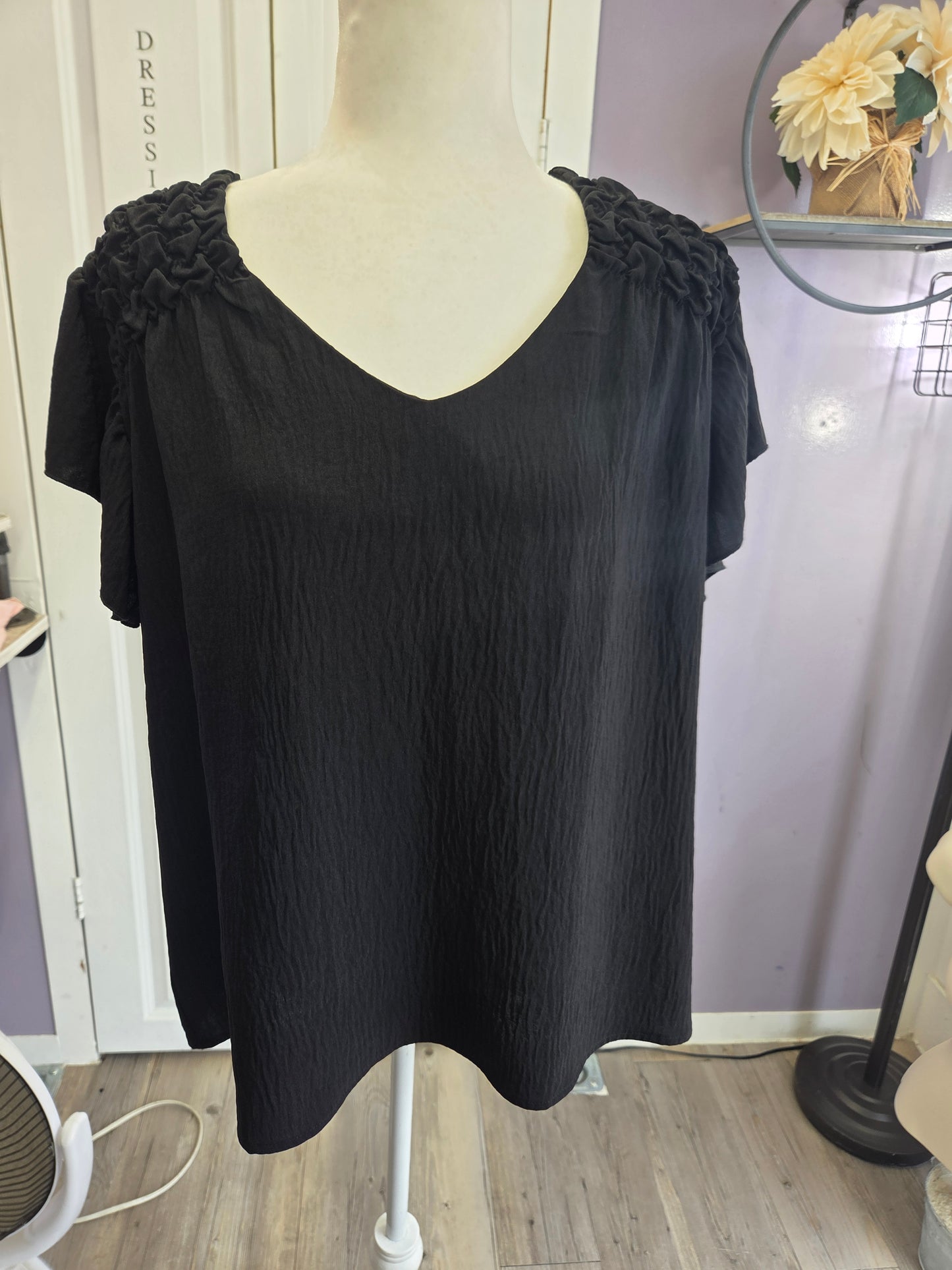Woven shoulder