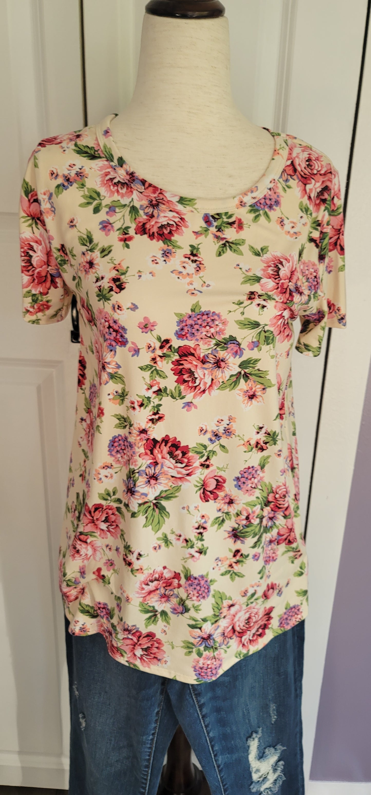 Floral crew neck