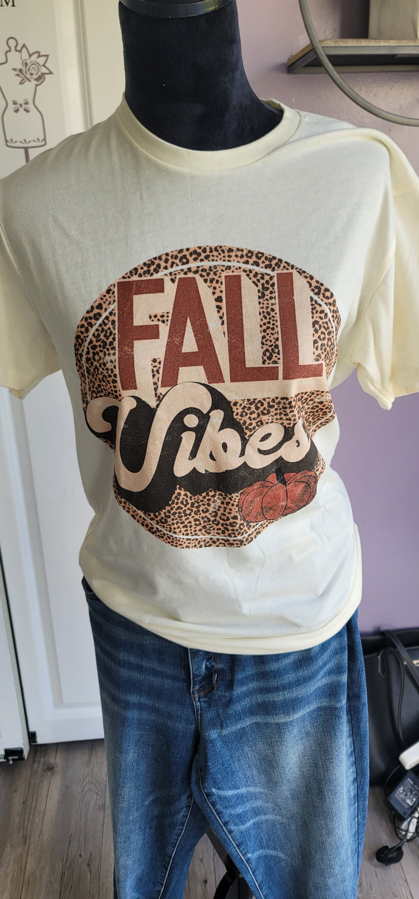 Fall vibes tee