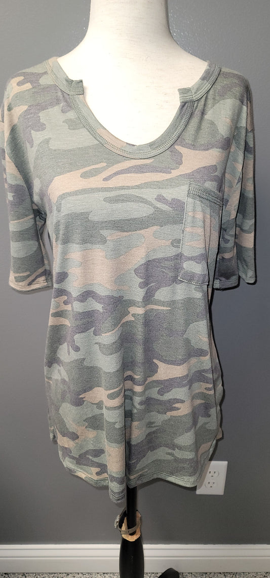 Camo tee