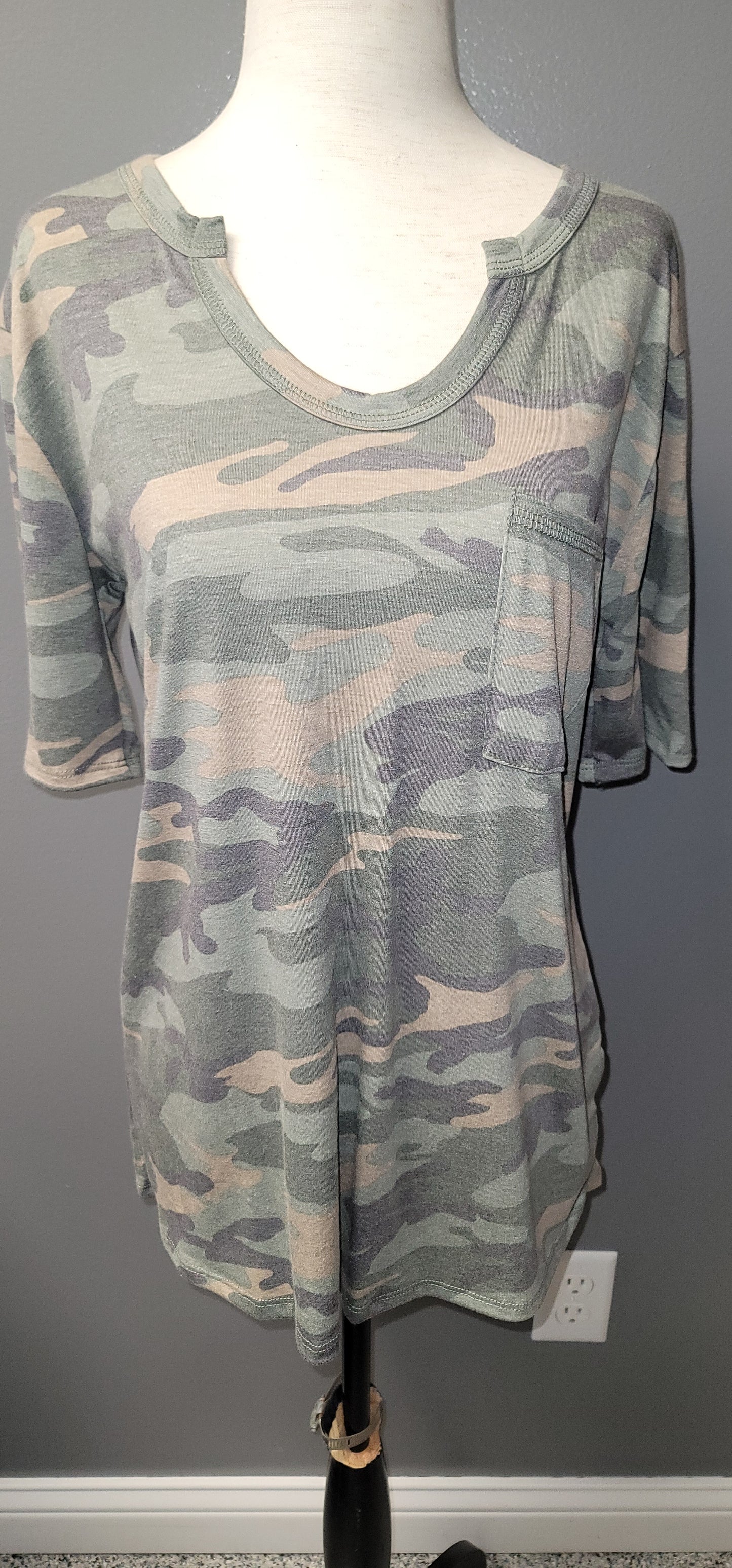 Camo tee