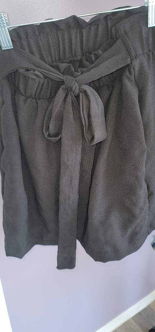 Black casual short