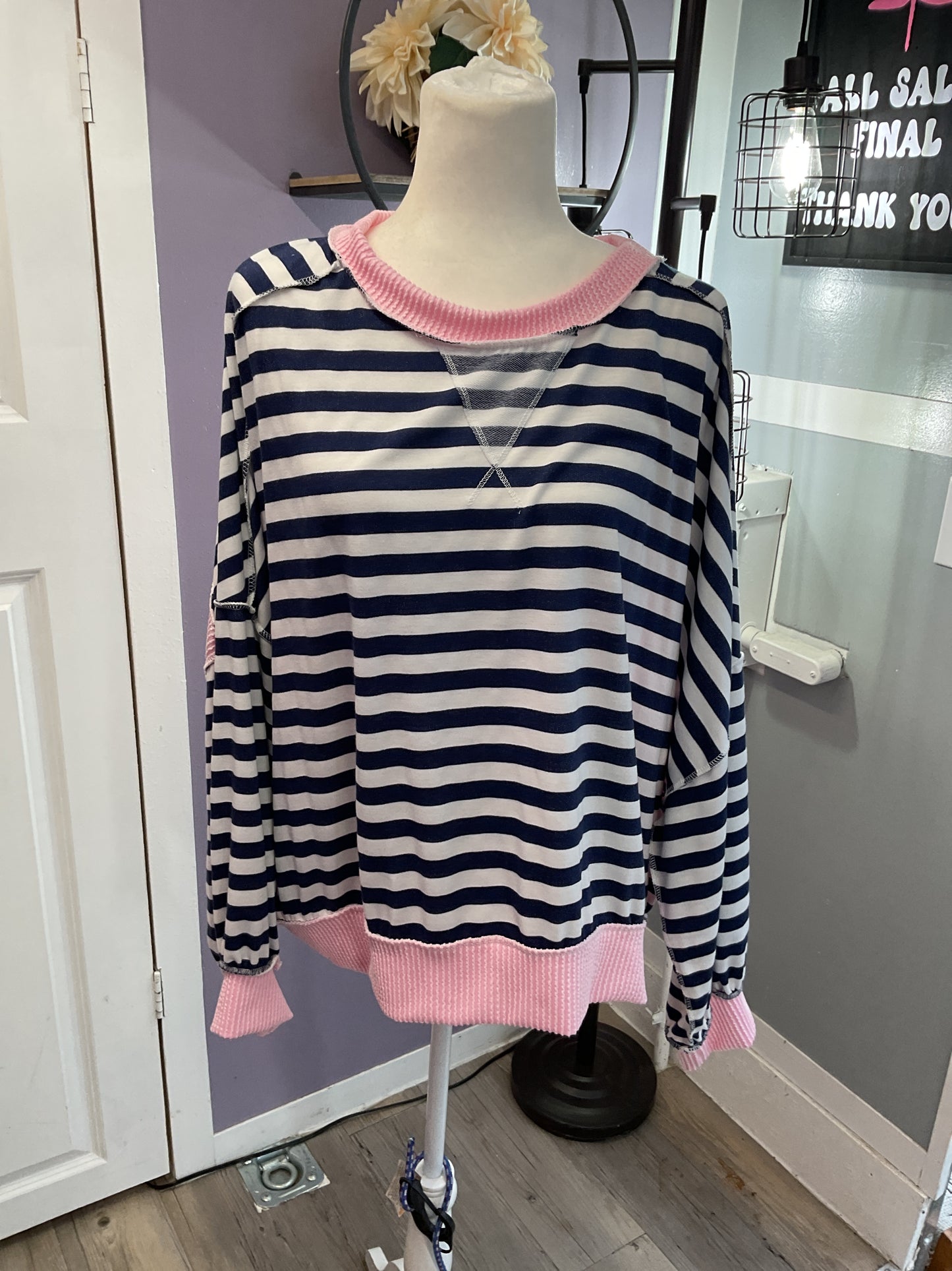 Crew neck navy/pink