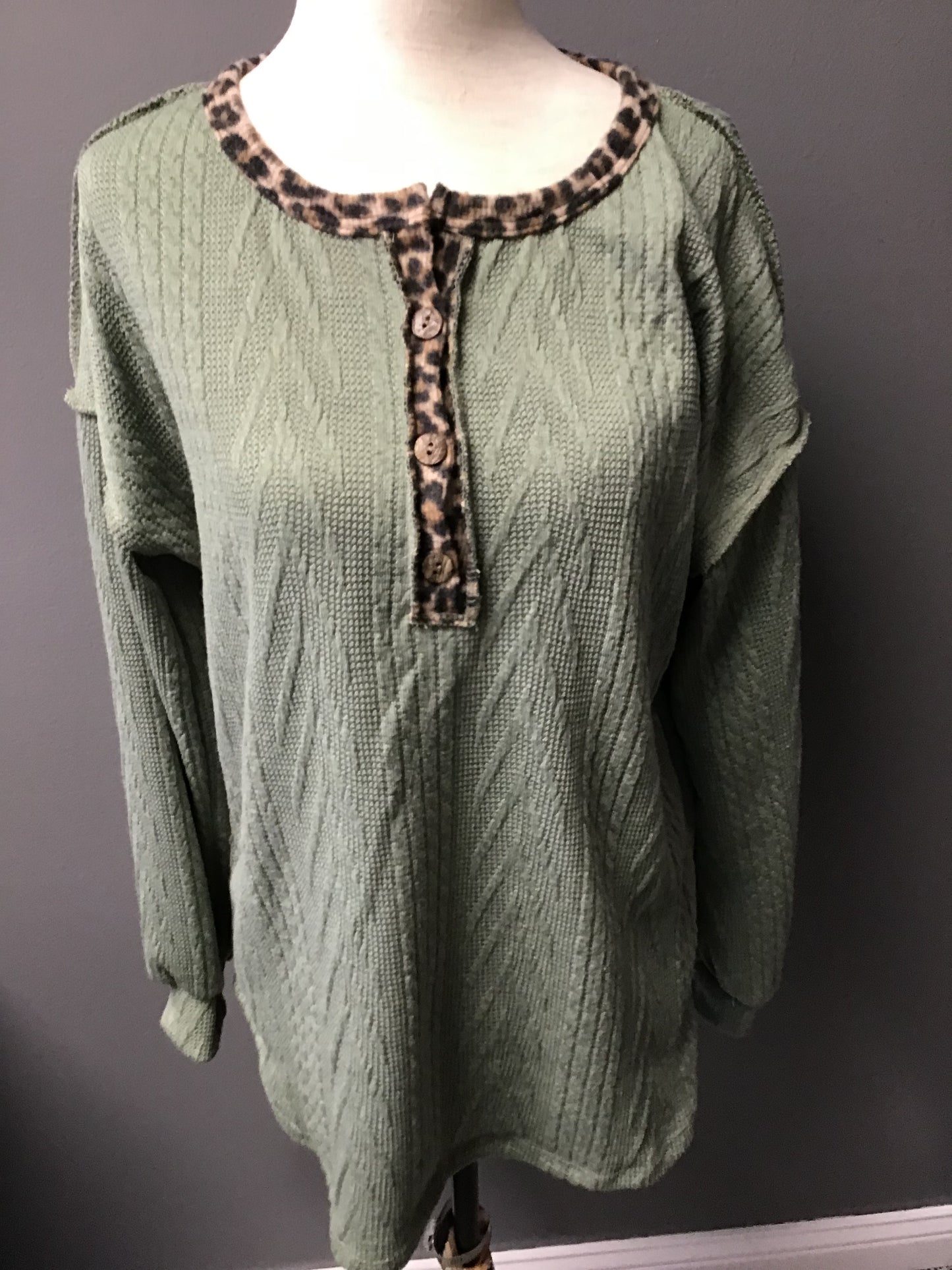 Cable knit button top