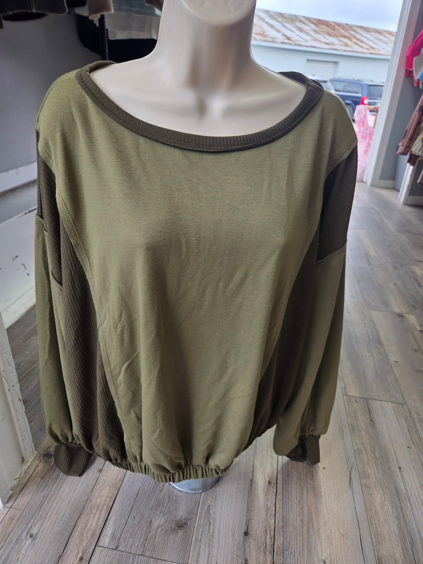 Olive Two Tone