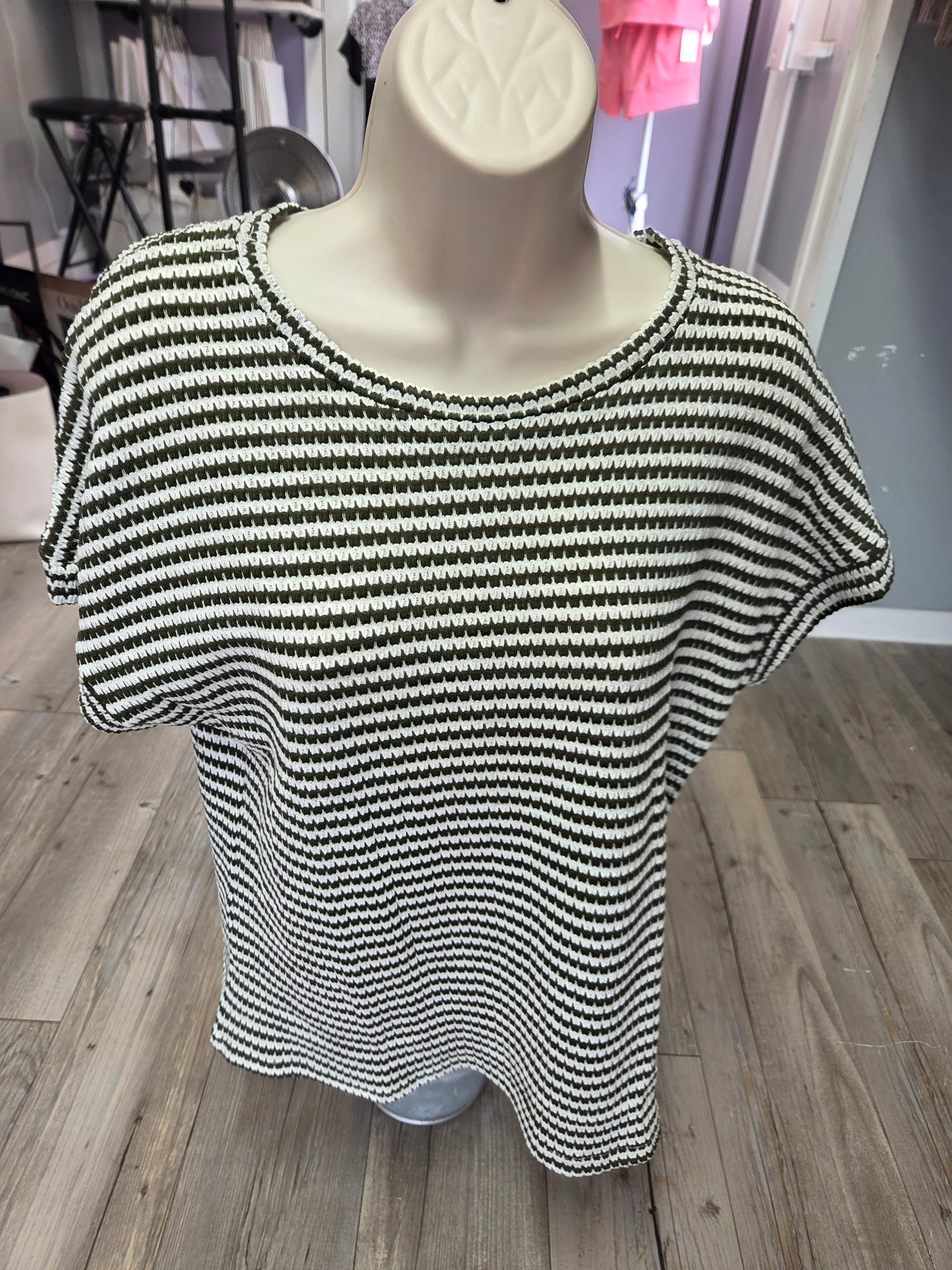 Striped knit shorts sleeve